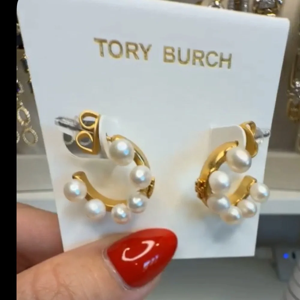 TORY BURCH Rolled Gold/Pearl Kira Pearl‎ Hoop Earrings NEW